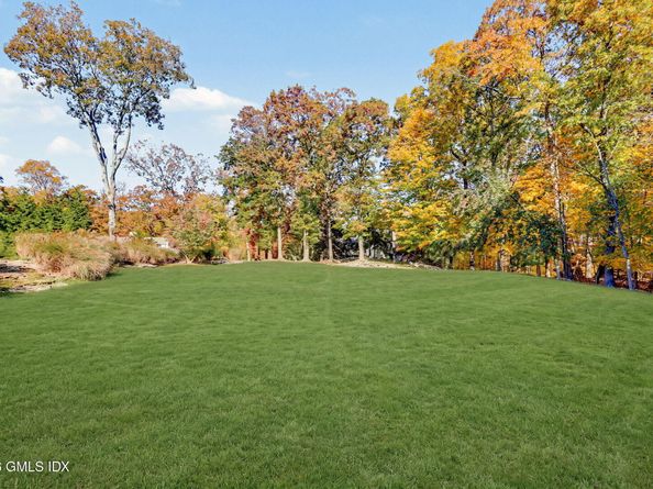 5 Carriage Road, Cos Cob CT 06807