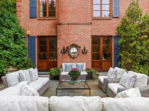 15 Field Road, Riverside CT 06878
