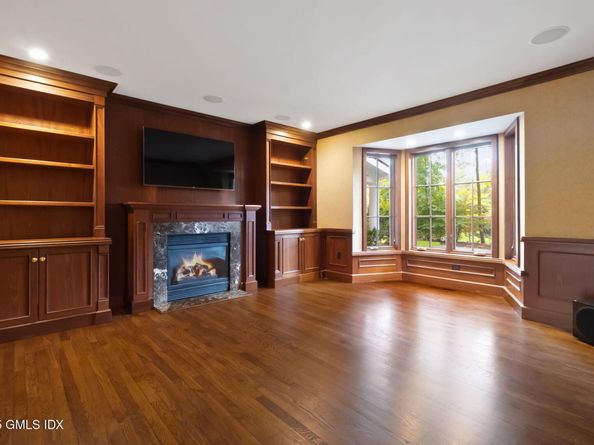 44 Indian Head Road, Riverside CT 06878