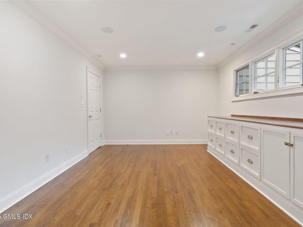 44 Indian Head Road, Riverside CT 06878