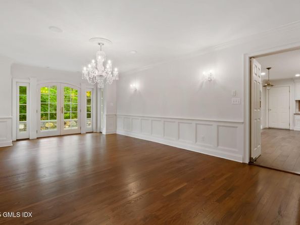 44 Indian Head Road, Riverside CT 06878