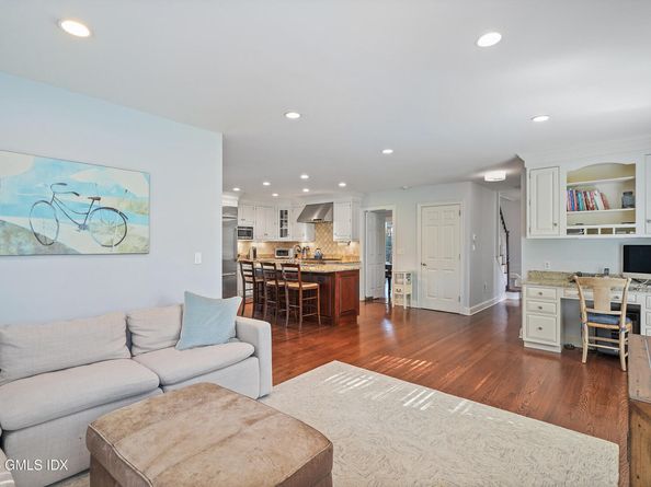 41 Winthrop Drive, Riverside CT 06878