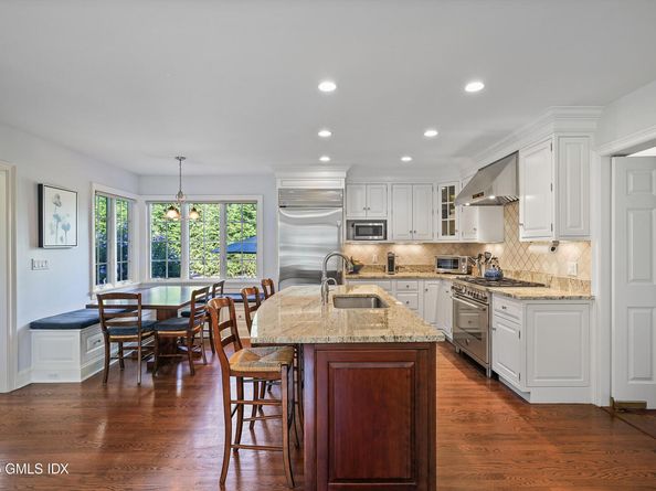 41 Winthrop Drive, Riverside CT 06878
