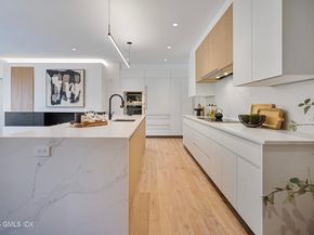 41 Richmondville Avenue Duplex 2, Westport CT 06880