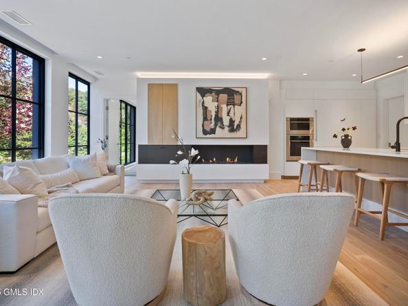 41 Richmondville Avenue Duplex 2, Westport CT 06880