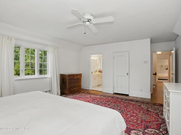 121 Round Hill Road, Greenwich CT 06831