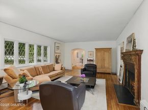 121 Round Hill Road, Greenwich CT 06831