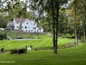 121 Round Hill Road, Greenwich CT 06831