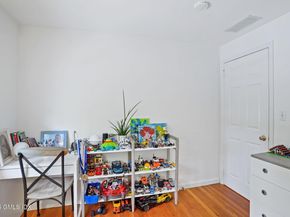 2 Midbrook Lane, Old Greenwich CT 06870