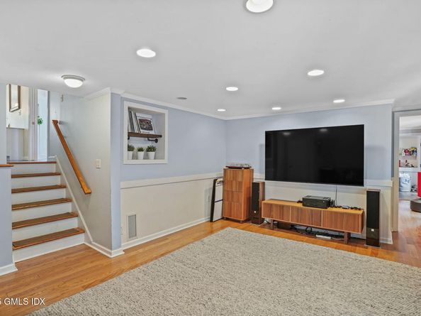 2 Midbrook Lane, Old Greenwich CT 06870