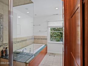 2 Midbrook Lane, Old Greenwich CT 06870