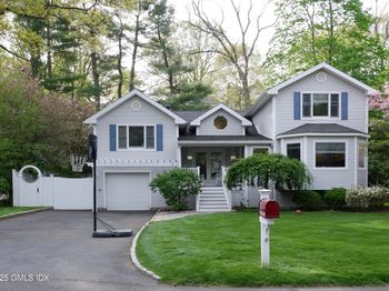 2 Midbrook Lane
