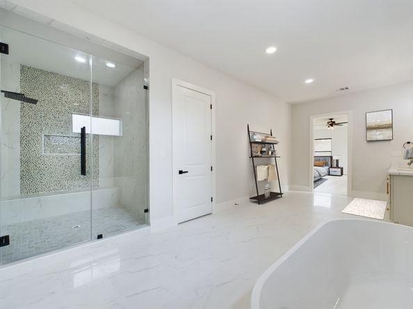 1815 Ebony Lane, Houston TX 77018