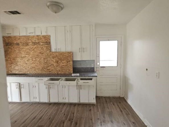 121 W Riverwood Drive, Houston TX 77076