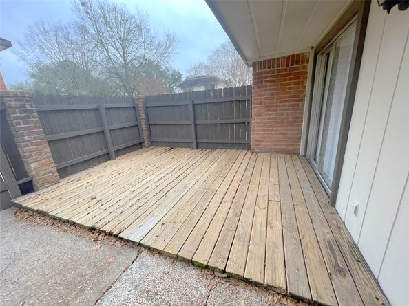 12023 Greenwood Forest Drive B, Houston TX 77066