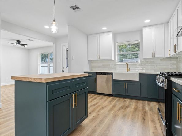 5115 Clay Street, Houston TX 77023