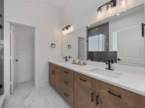 1937 Knoll Square Drive, Houston TX 77080