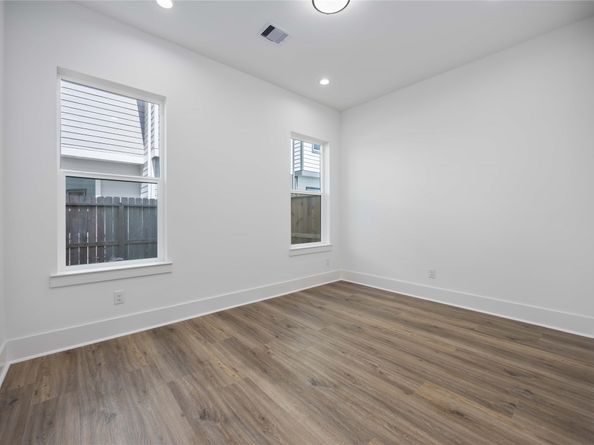 1937 Knoll Square Drive, Houston TX 77080