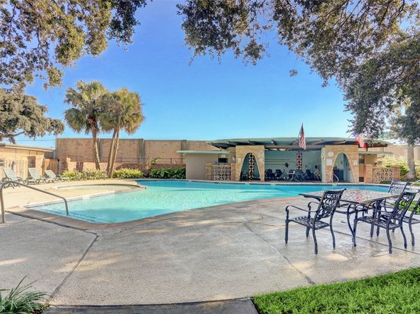 4053 Breakwood Drive, Houston TX 77025