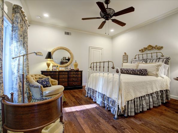 4053 Breakwood Drive, Houston TX 77025