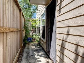 1720 Bailey Street, Houston TX 77019