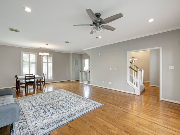 1720 Bailey Street, Houston TX 77019