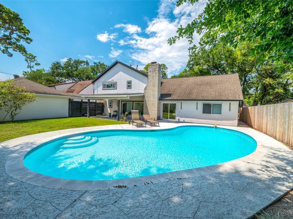14919 Woodthorpe Lane, Houston TX 77079