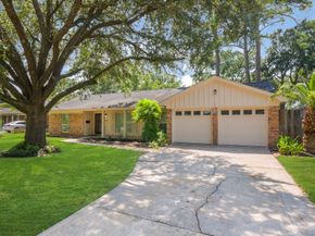 1539 Maux Drive, Houston TX 77043
