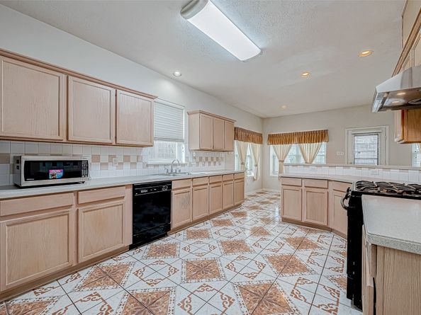 16922 Echo Harbor, Friendswood TX 77546