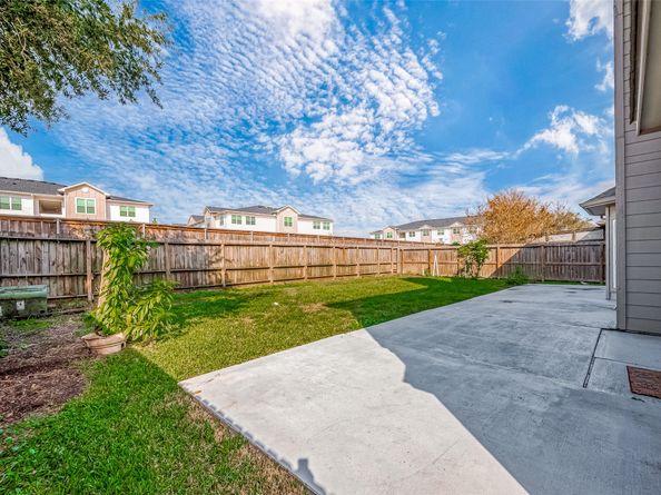 16922 Echo Harbor, Friendswood TX 77546