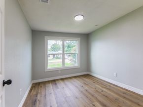 4814 Caplin St, Houston TX 77026