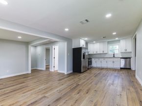 4814 Caplin St, Houston TX 77026