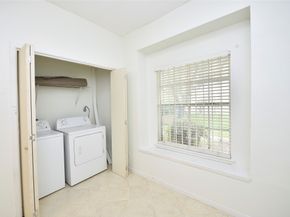 2626 Holly Hall Street 401, Houston TX 77054