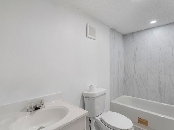 6633 Avenue T, Houston TX 77011