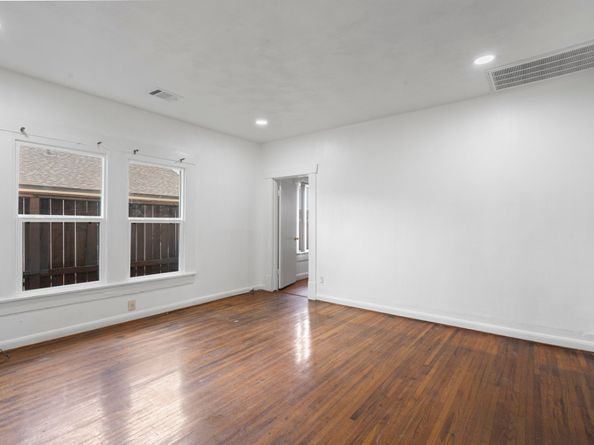 6633 Avenue T, Houston TX 77011