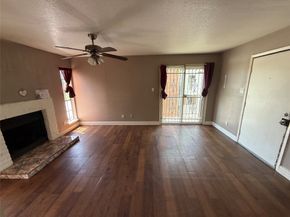 10501 South Drive 283, Houston TX 77099