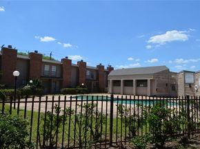 10501 South Drive 283, Houston TX 77099