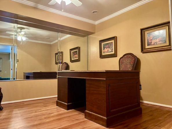 357 N Post Oak Lane 102, Houston TX 77024