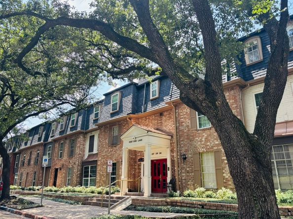 357 N Post Oak Lane 102, Houston TX 77024