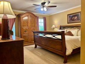 357 N Post Oak Lane 102, Houston TX 77024