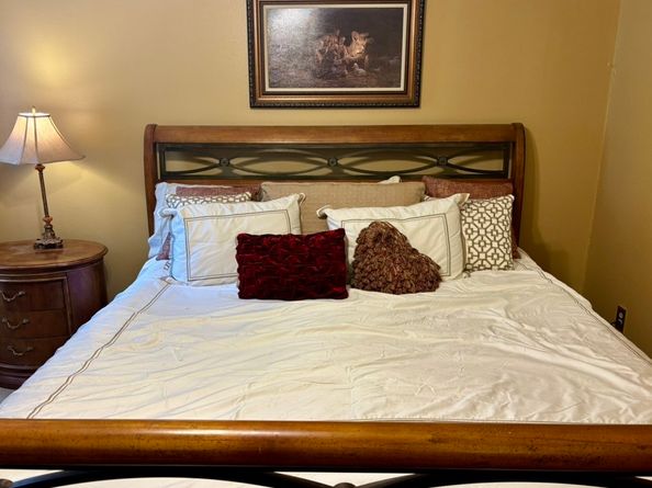 357 N Post Oak Lane 102, Houston TX 77024
