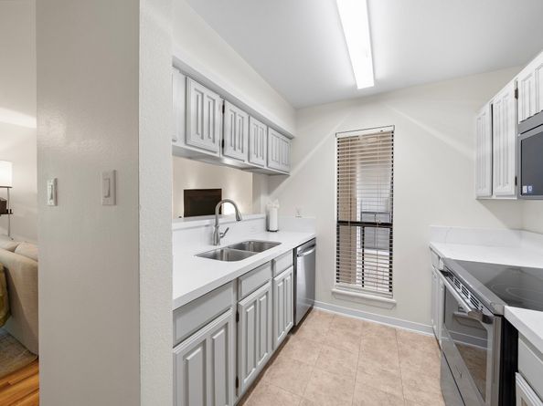 3500 Tangle Brush Drive 28, The Woodlands TX 77381