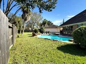 6319 Misty Creek, Missouri City TX 77459