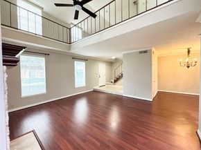 2323 Augusta Drive 36, Houston TX 77057