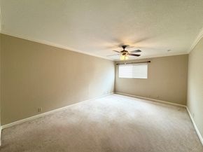 2323 Augusta Drive 36, Houston TX 77057