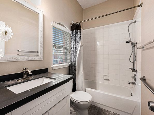 2710 Grants Lake Boulevard E3, Sugar Land TX 77479