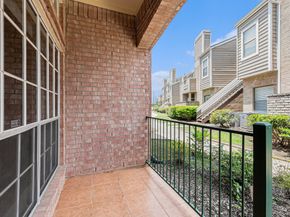 2710 Grants Lake Boulevard E3, Sugar Land TX 77479