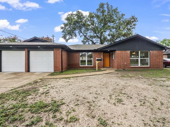 4903 Mayflower Street, Houston TX 77033