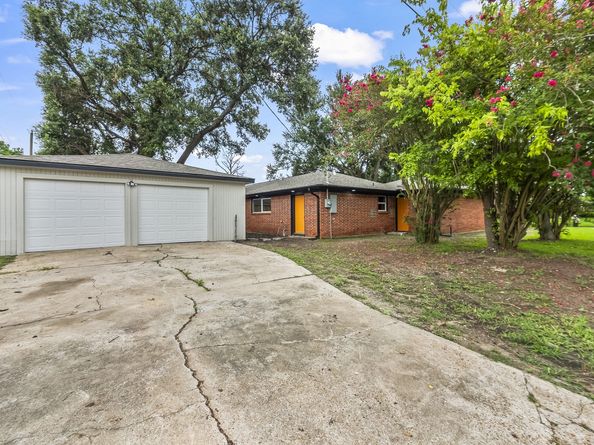 4903 Mayflower Street, Houston TX 77033