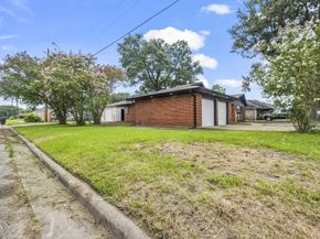 4903 Mayflower Street, Houston TX 77033